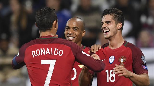 Le Portugal et André Silva explosent les Féroé, la Suisse continue son bonhomme de chemin