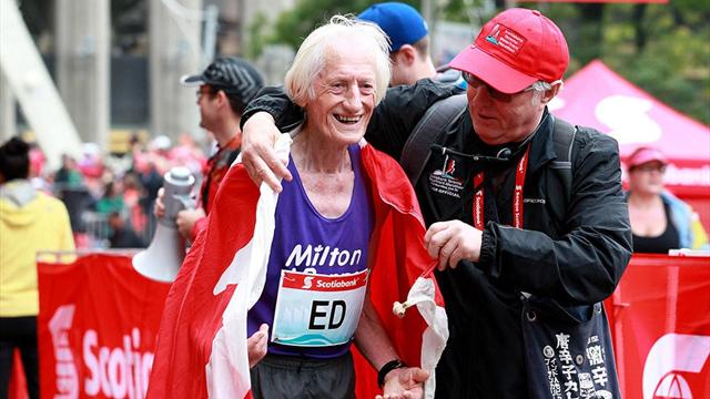 Il termine un marathon à 85 ans... en moins de 4 heures ! Il termine un marathon à 85 ans... en moins de 4 heures !