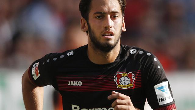 Leverkusener Calhanoglu für Hoffenheim-Spiel fraglich