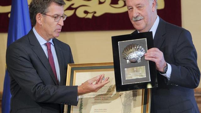 Del Bosque recoge su título como embajador de honor del Camino de Santiago