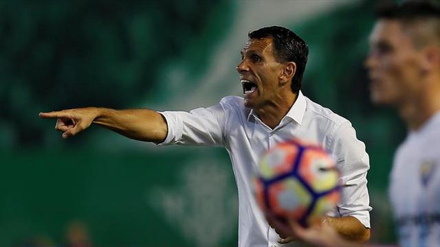 El Betis subraya su confianza inalterada en Poyet y le ve fuerte y convencido