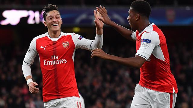 Özil-Gala bei Arsenal-Kantersieg - PSG ohne Trapp souverän
