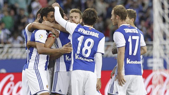 Real Sociedad y Betis se llevan un punto y homenajean al fútbol (4-4)