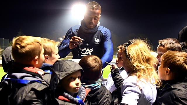 Remplaçant à la Juve, Evra est-il toujours dans le coup ?