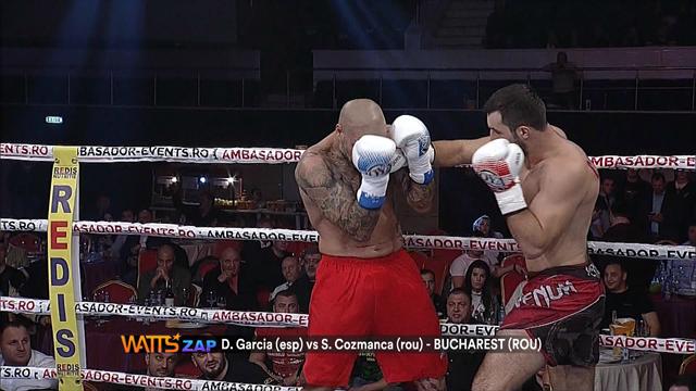 Watts! Botte da orbi nel superkombat Watts! Botte da orbi nel superkombat