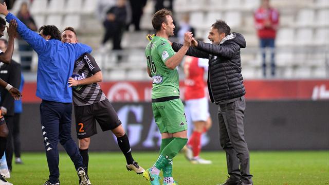 Première victoire pour Simone, Troyes nouveau dauphin