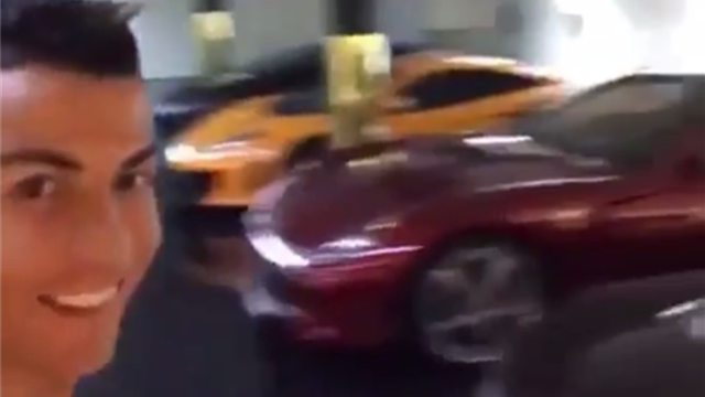 Bugatti, Lamborghini, Ferrari… Ronaldo ouvre les portes de son impressionnant garage