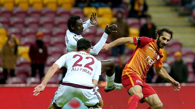 Galatasaray puanı son dakikada kaptırdı