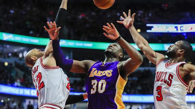 90-96. Randle marca la ventaja definitiva y Lakers se recupera de una derrota