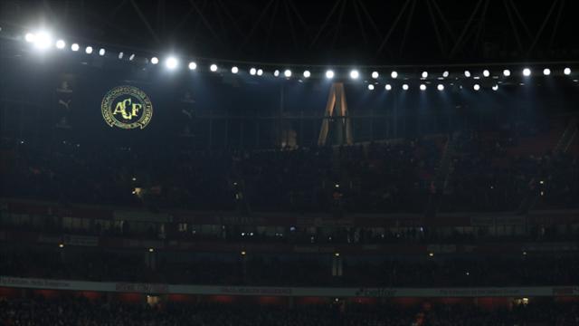 UEFA announces minute's silence for South American plane crash victims