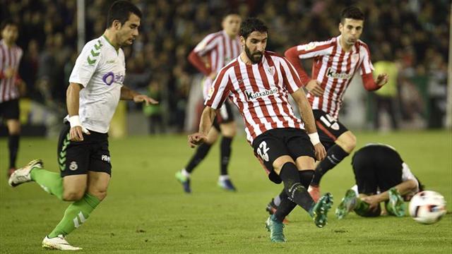 Real Sociedad, Alavés y Athletic se adelantan; Las Palmas desperdicia un 0-2