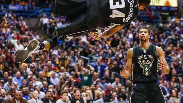 93-111. Antetokounmpo y Parker mantienen ganadores a los Bucks