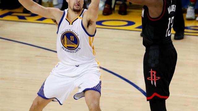 127-132. Harden logra triple-doble y rompe racha ganadora de Warriors