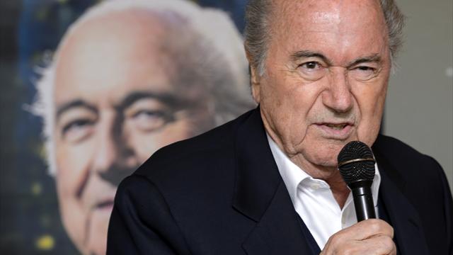 Blatter défend Platini : « Il est dans le vrai pour le complot »