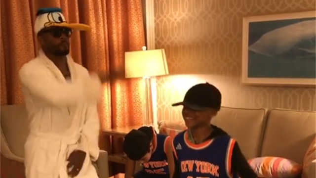 Evra a encore frappé, il fait maintenant le fou en reprenant du Booba