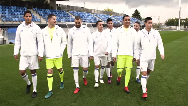 Quand Benzema, James et les stars du Real jouent à FIFA 17… en vrai