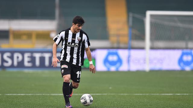 Juventus, c'è l'accordo per Orsolini: 4,5 milioni all'Ascoli, Napoli battuto