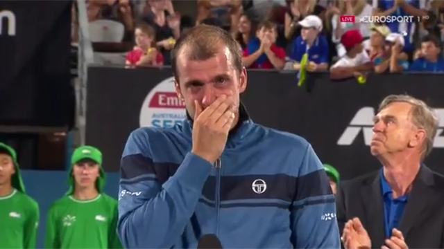 Gilles Muller vince il primo titolo a 33 anni e scoppia in lacrime Gilles Muller vince il primo titolo a 33 anni e scoppia in lacrime