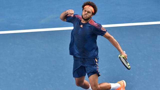 Tsonga maîtrise Evans et fonce sur Wawrinka