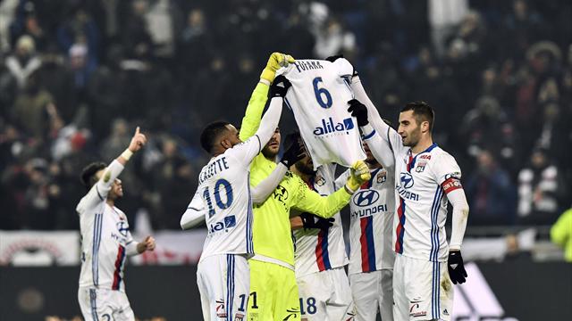 L’émouvant hommage des Lyonnais au jeune retraité Fofana