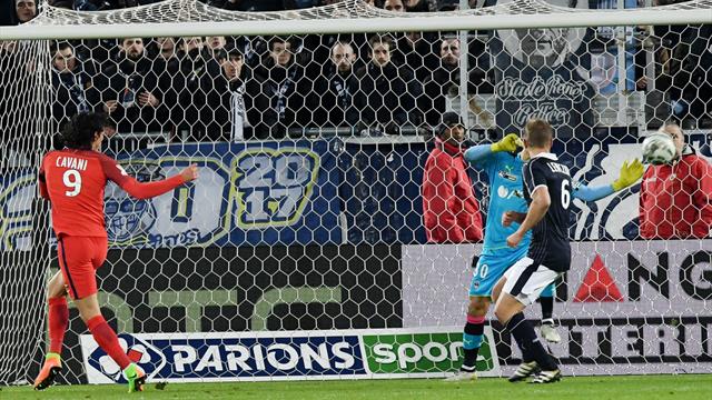 La frappe surpuissante de Cavani sous la barre