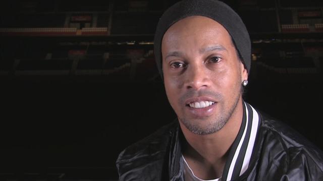 Ronaldinho : « Est-ce que je vais m’arrêter maintenant ou dans un an ? Tout est possible »