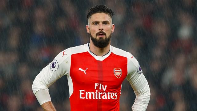 Giroud sur le banc à Munich