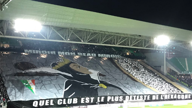 Pour le tifo du derby, les supporters de Saint-Etienne ont joué la carte de l’humour