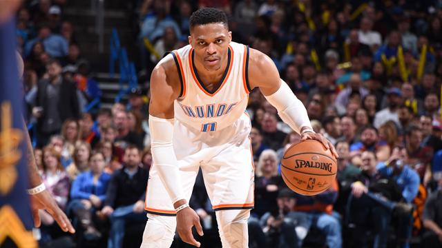 Westbrook'tan tarihe bir adım daha