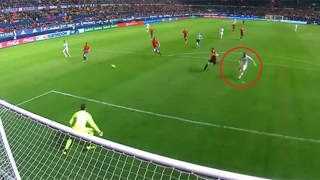 Le superbe arrêt de Sirigu devant Benzema