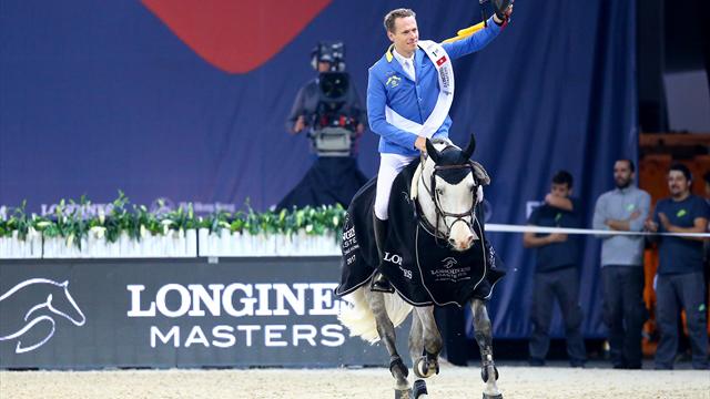 Кристиан Ахлманн – победитель последнего этапа Лонжин Мастерс (Longines Masters) в Гонконге.