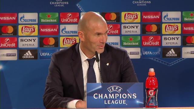 Zidane ravi de Benzema : "Dans les grands rendez-vous, il est présent" Zidane ravi de Benzema : "Dans les grands rendez-vous, il est présent"