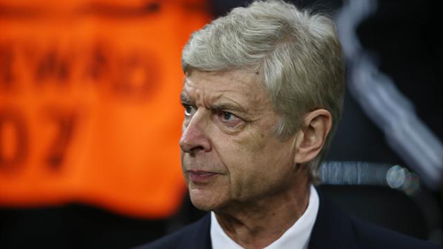 "Il a besoin d'être protégé de lui-même" : Même les anciens appellent Wenger à partir