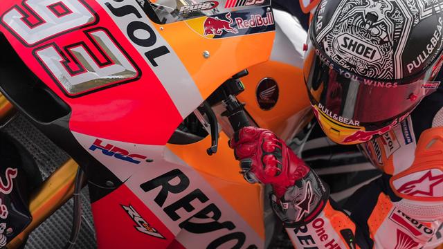 Marquez dislocates shoulder in test crash