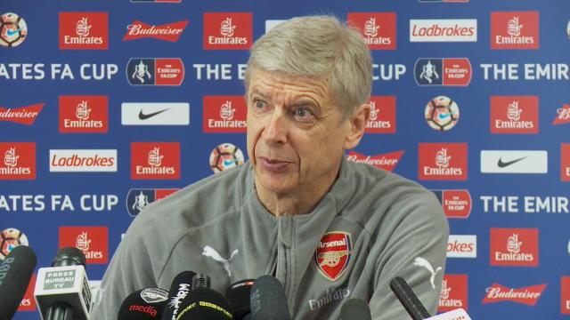 Wenger : "Mbappé me rappelle un jeune Thierry Henry" Wenger : "Mbappé me rappelle un jeune Thierry Henry"