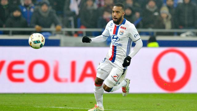 OL – Besiktas EN DIRECT : La pelouse du Parc OL envahie