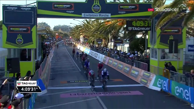 Volatona di Fernando Gaviria: batte Sagan e vince la 6a tappa della Tirreno-Adriatico Volatona di Fernando Gaviria: batte Sagan e vince la 6a tappa della Tirreno-Adriatico