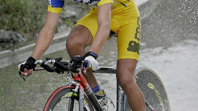 El equipo colombiano Bicicletas Strongman viaja a disputar carreras en Italia