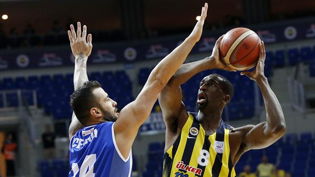 Fenerbahçe'nin serisine Demir İnşaat Büyükçekmece de engel olamadı
