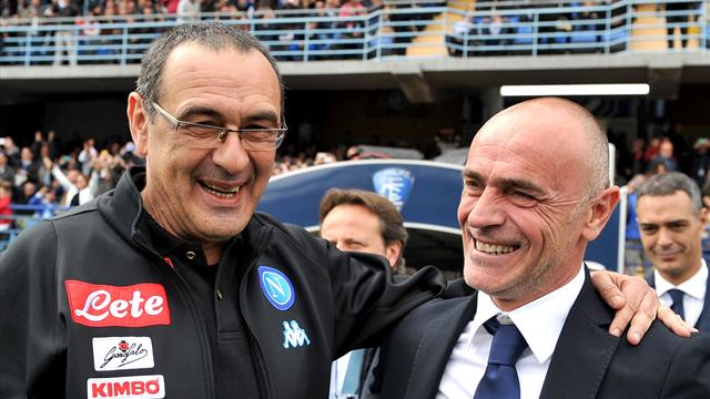 Sarri: "Giocare a mezzogiorno mi fa schifo, vincere così mi va bene"