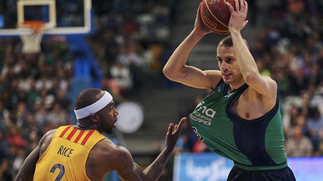 56-76. El Barça se lleva el derbi tras un gran tercer cuarto