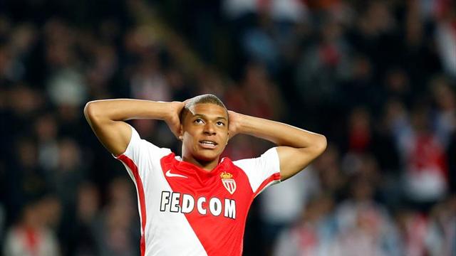 Mbappé apuntala el liderato del Mónaco