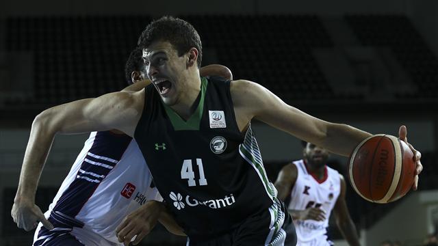 Darüşşafaka Doğuş ter attı