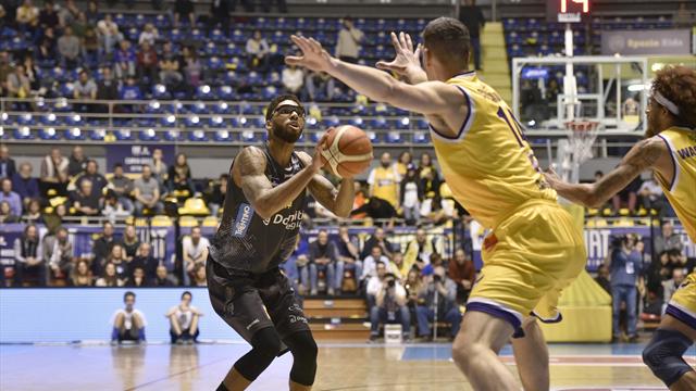 Johnson e Aradori i protagonisti di giornata: Varese è quasi salva, Reggio rincorre i playoff