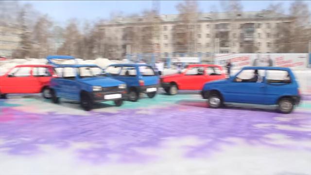 В Екатеринбурге прошел первый в истории чемпионат по автокерлингу
