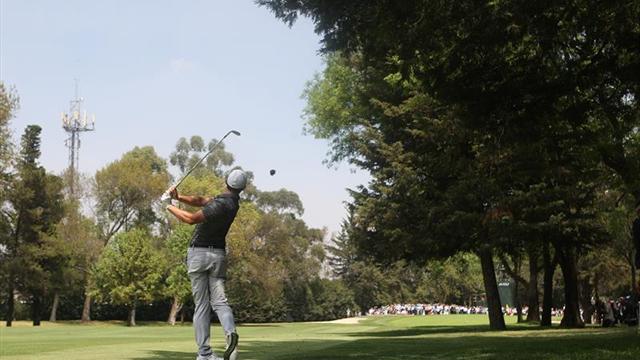 El norirlandés Rory McIlroy es segundo y el español Jon Rahm sigue en ascenso