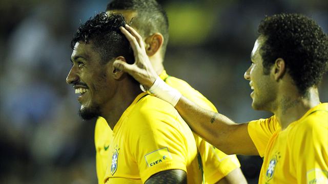 Uruguay-Brasil: Paulinho y Neymar conquistan Montevideo (1-4)
