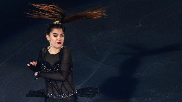 Медведева лидирует на чемпионате мира после короткой программы