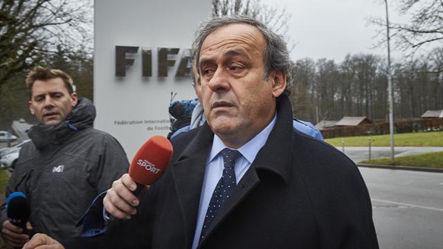 FIFA sends 1300-page corruption probe to Swiss prosecutors FIFA sends 1300-page corruption probe to Swiss prosecutors