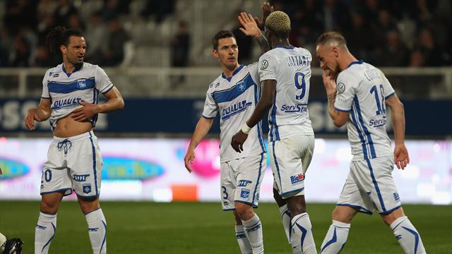 Auxerre sort de la zone rouge, Brest cale devant Tours